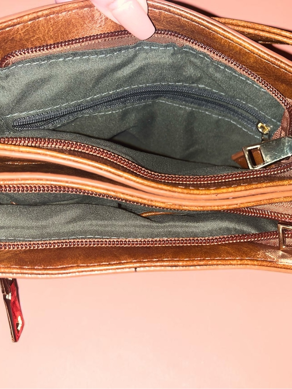 Coofit Classic Brown leather Crossbody Bag with Tassel Accent - Picture 4 of 4